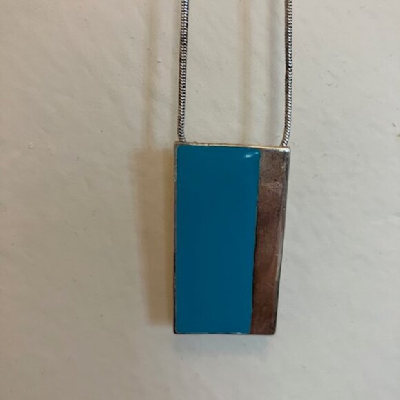 Cool Blue Silver Metal Necklace - Picture 2 of 6